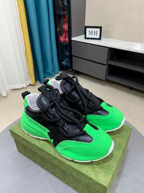 men gucci shoes-396